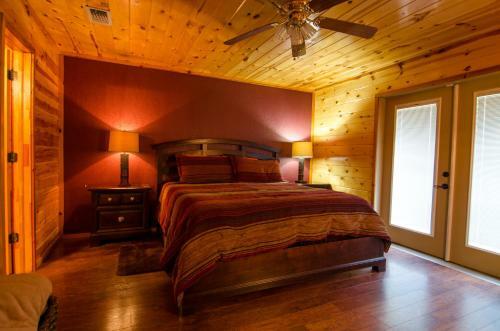 Finchs Nest Cabin Broken Bow Cabin