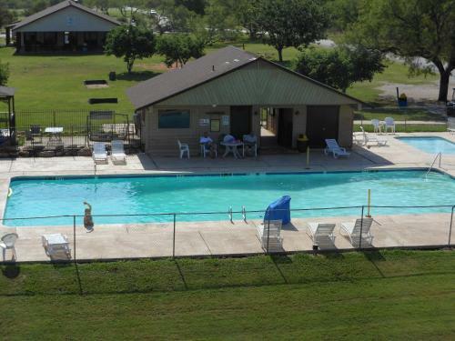 Bay Landing Camping Resort Cabin 16