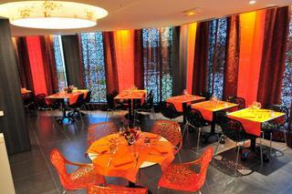 Hotel �telia