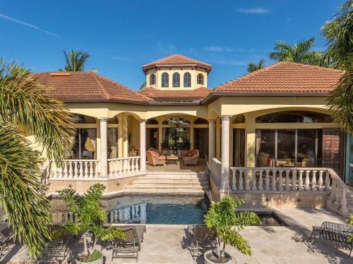105 Sw 52nd Terrace Home