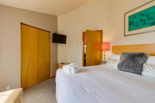 Beaches Inn | Pelicans View Cottage