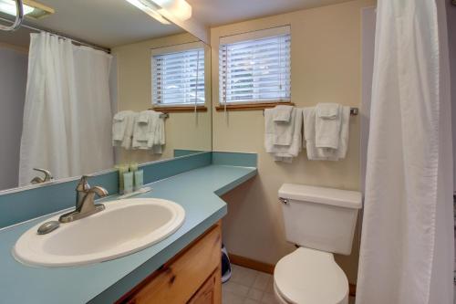 Beaches Inn | Buccaneer Bay Bungalow