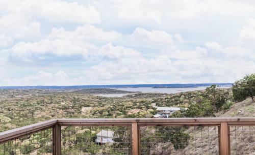 Skyhouse Canyon Lake