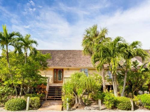 South Seas Beach House 18