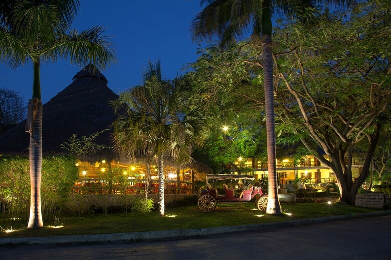 Hotel The Lodge At Uxmal