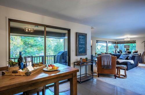 Perfect Landing - Two Bedroom Home - 3689