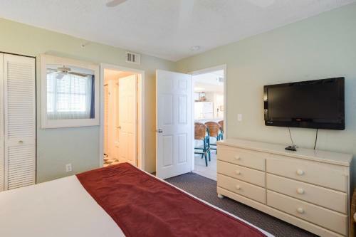 Sunrise Suites Tierra Bomba Suite #403