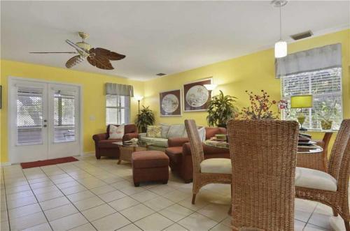 Duval Sea Turtle (townhouse)
