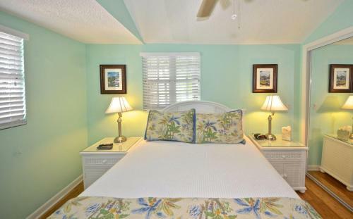 Duval Street Retreat