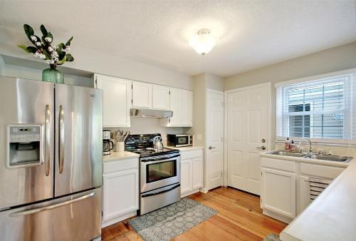 664 Fox Pond Drive Townhouse