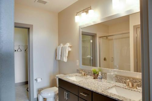 425-trade-632 Apartment