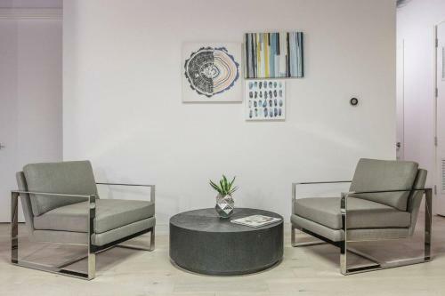 Apartamento Spacious & Private 3 Bdr Luxury Condo In Downtown!