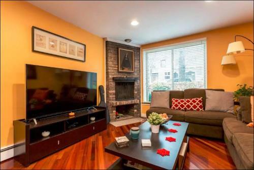 Apartamento Cozy 2 Bed / 2 Bath In Lincoln Park