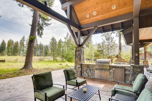 Little Lake Lodge