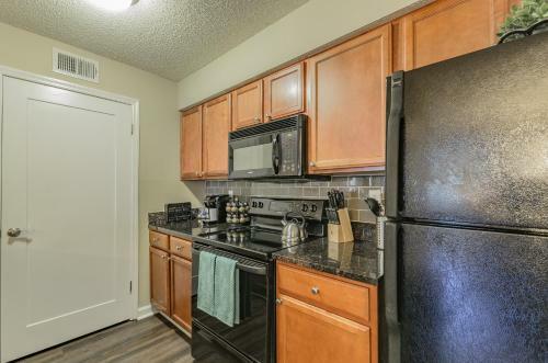 Deluxe Clearwater Apartment (cp-803)
