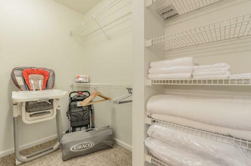 Deluxe Clearwater Apartment (cp-803)