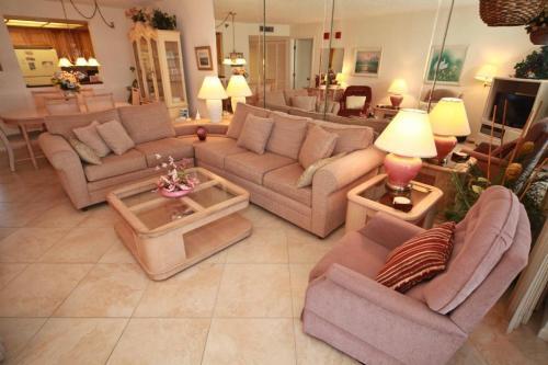 Apartamento Sand Castle II Condo #605