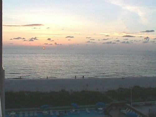 Apartamento Reef Club Luxury Beachfront Penthouse Condo