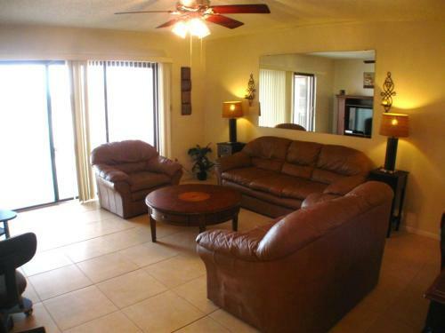 Apartamento Reef Club Luxury Beachfront Penthouse Condo