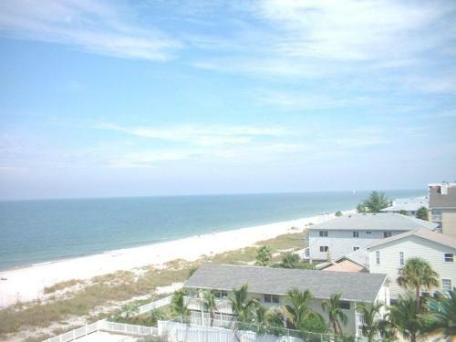 Apartamento Reef Club Luxury Beachfront Penthouse Condo