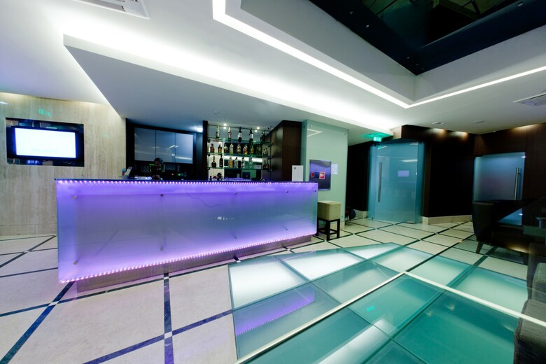 Luxe Hotel