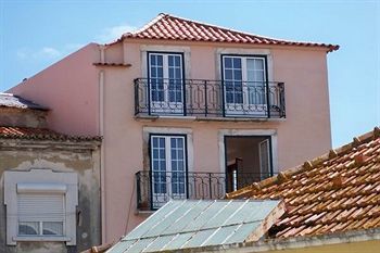 Alfama River Apartments
