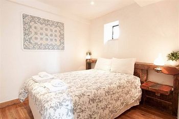 Alfama River Apartments