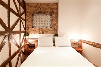 Alfama River Apartments
