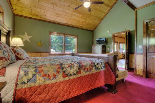 Majestic Waters #575 - Five Bedroom Cabin