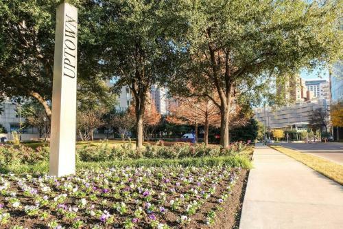 Apartamento Great Location + City Views | Walk Anywhere 1br