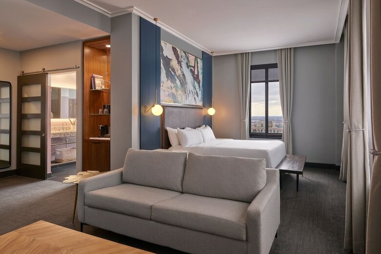 Cambria Hotel Downtown Dallas