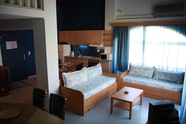 Apartamentos Govino Bay Resort