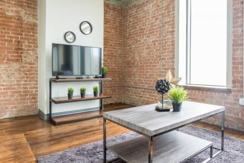Apartamento Modern Industrial | Historic 1br @ Prime Location