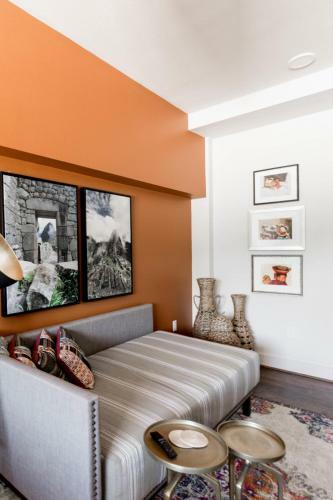 Hotel Chijmes Dallas