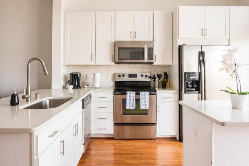 Apartamento Unbeatable Location Near AA Center @ 1br + Parking