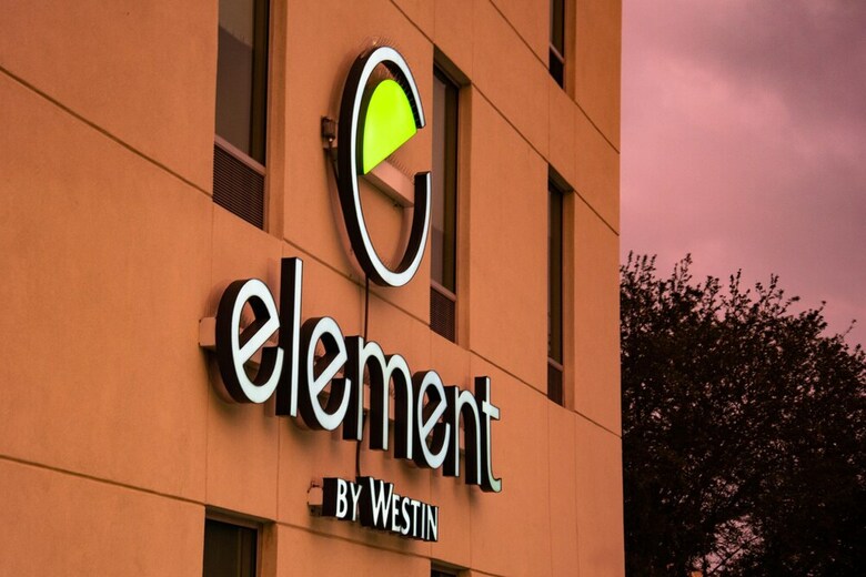 Hotel Element Dallas Downtown East