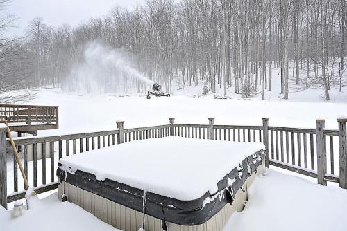 Ski Bums Inn Five-bedroom Chalet