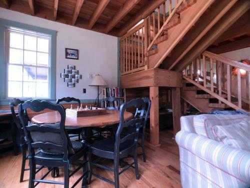 Hemlock Lodge