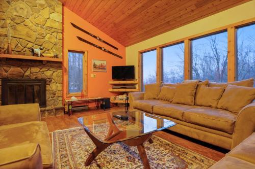 Zee Place Three-bedroom Chalet