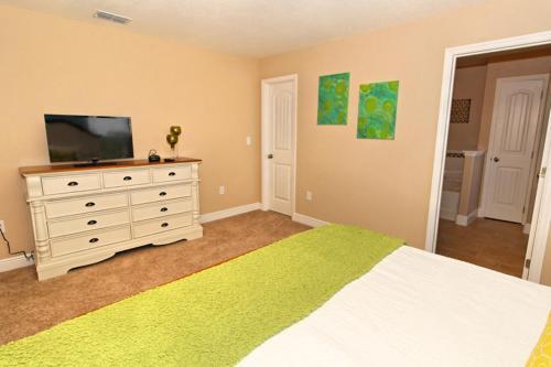 Acorn Court Villa 4412