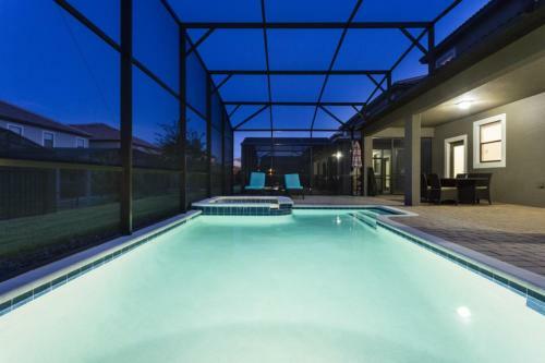 Champions Gate - Eight Bedroom Villa - Cg025