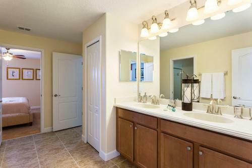 Champions Gate - Eight Bedroom Villa - Cg014