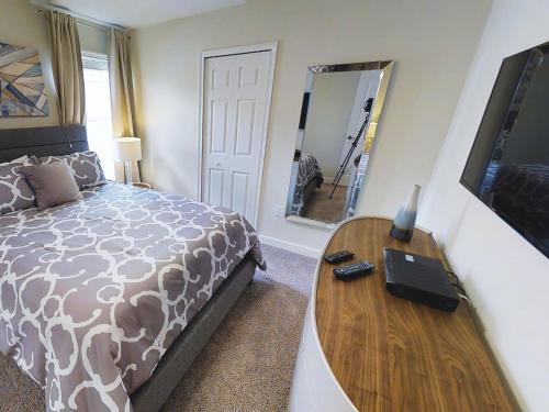 Aco Six Bedroom Home In Champions Gate (1705)
