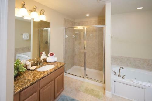 Halvdan's West Haven Villa - Four Bedroom Home