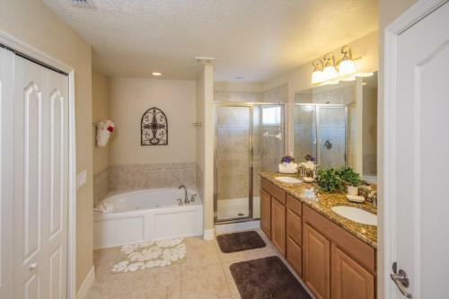 Halvdan's West Haven Villa - Four Bedroom Home