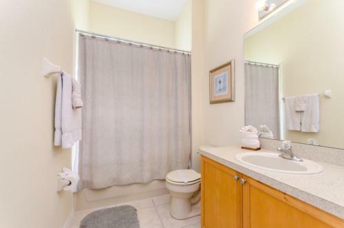 Tarzan Five Bedrooms Home With A Pool