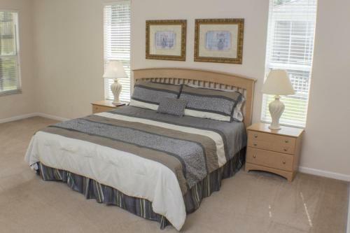 Brett's Highlands Reserve Villa - Four Bedroom Home