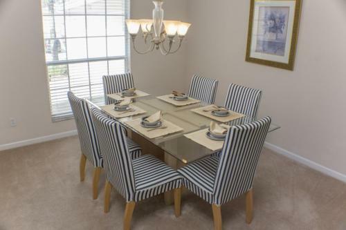 Brett's Highlands Reserve Villa - Four Bedroom Home