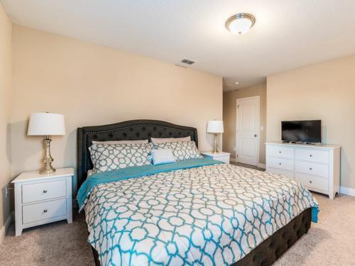 Oakbourne Fiesta 5348