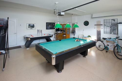 Joanne's West Haven Villa - Five Bedroom Home